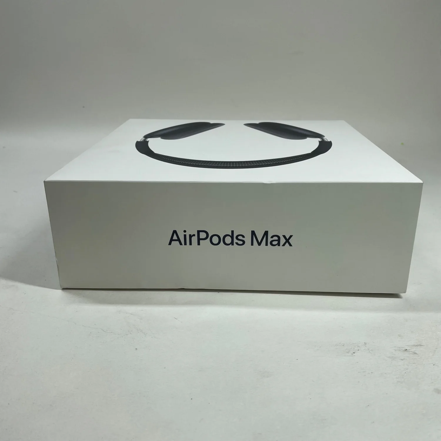 Apple AirPods Max Wireless Over-Ear Headphones Midnight MWW43AM/A - Image 11