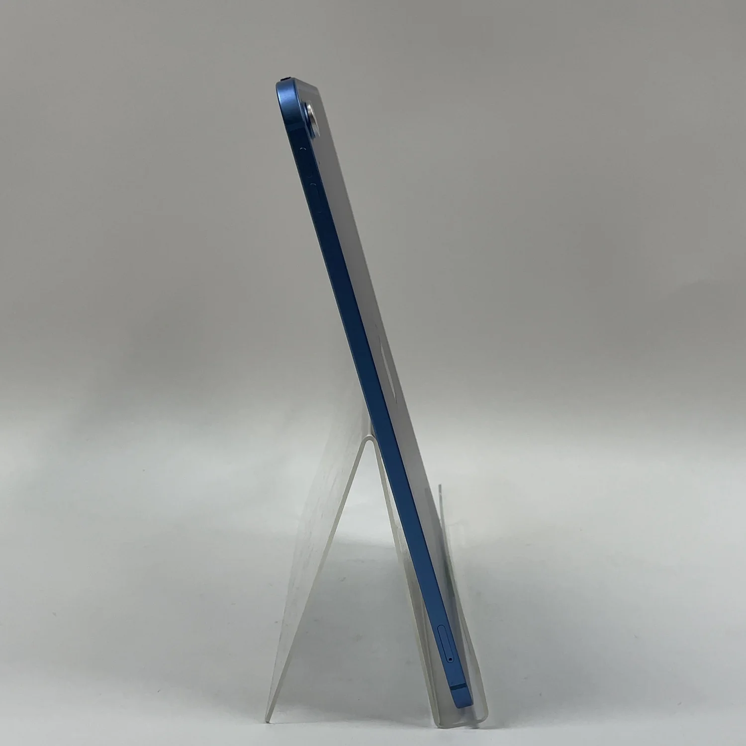 WiFi Only Apple iPad 10th Gen 64GB Blue MQ6K3LL/A - Image 6
